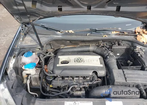 2012 Volkswagen Gti 4-Door z USA, uszkodzony, nr VIN WVWGD7AJ7CW097802